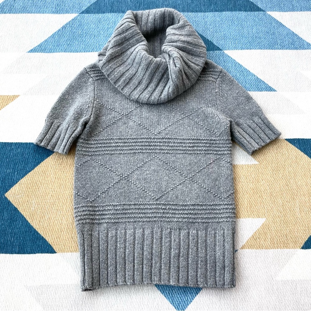 American Eagle Grey Short Sleeve Cowl Neck Sweater Size Small
